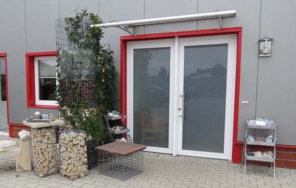 Steinkörbe als Dekoelement